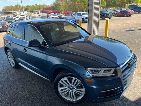 Used 2018 Audi Q5 2.0T Premium Plus w/ Premium Plus Package image 1
