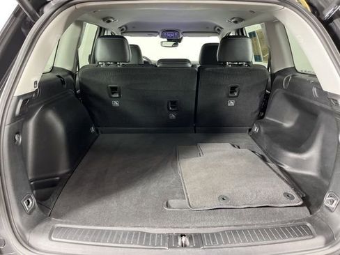 Used 2023 Jeep Grand Cherokee Limited image 55