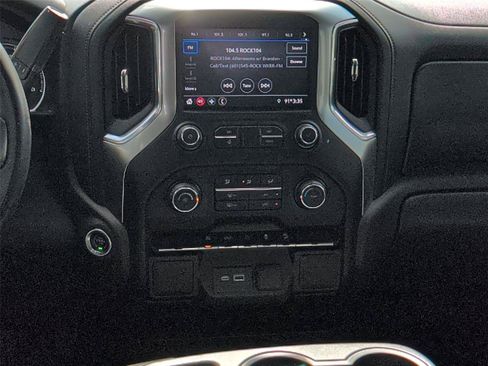 Used 2020 Chevrolet Silverado 1500 LT Trail Boss AWD/4WD image 29