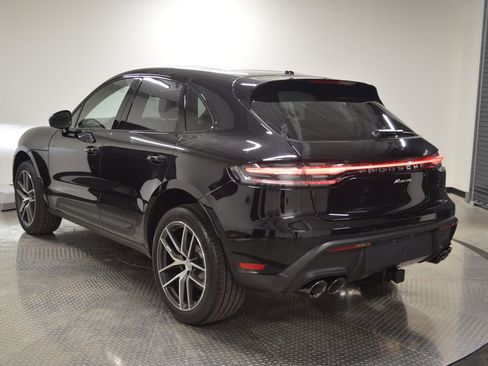 New 2026 Porsche Macan image 3