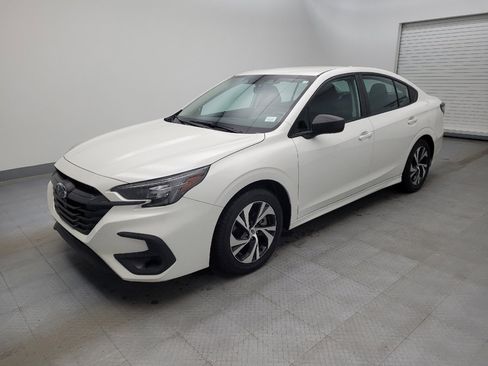 Used 2023 Subaru Legacy image 2