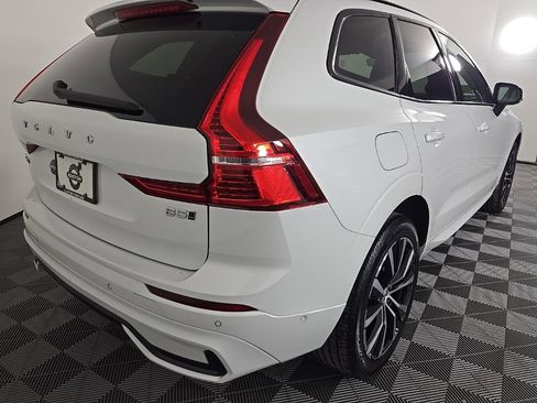Certified 2023 Volvo XC60 B5 Plus w/ Climate Package image 11
