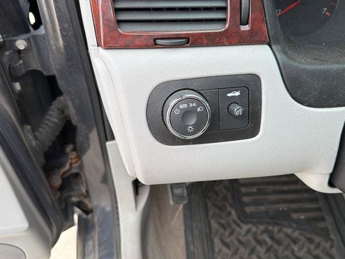 Used 2008 Chevrolet Impala LS image 11