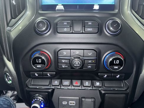 Used 2020 Chevrolet Silverado 1500 LT w/ All-Star Edition image 33