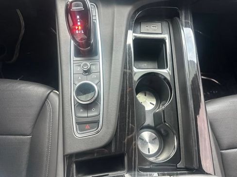 Used 2021 Cadillac Escalade Sport RWD image 13
