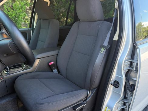 Used 2010 Ford Explorer Sport Trac XLT RWD image 14
