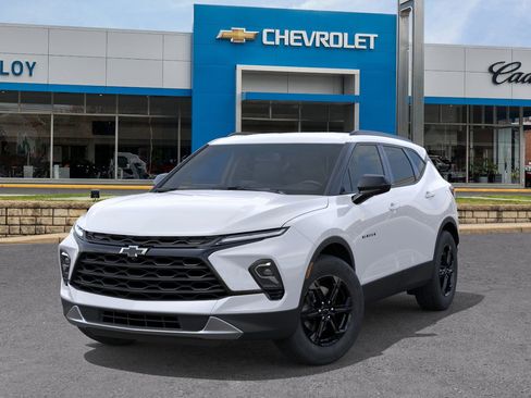 New 2026 Chevrolet Blazer LT image 7