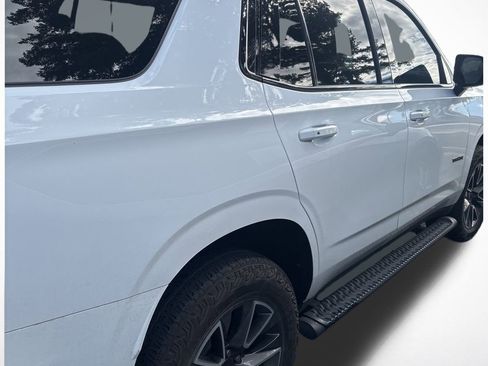 Used 2023 Chevrolet Tahoe Z71 w/ Luxury Package image 4