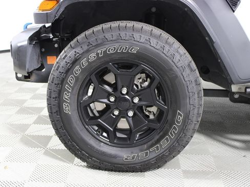 Used 2023 Jeep Wrangler Unlimited w/ Cold Weather Group AWD/4WD image 4