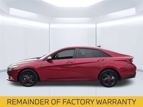 Used 2023 Hyundai Elantra SEL FWD image 2