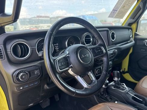 Used 2023 Jeep Wrangler Unlimited Sahara w/ Cold Weather Group AWD/4WD image 10