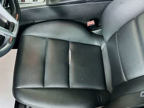 Used 2014 Mercedes-Benz C 300 4MATIC Sedan image 19