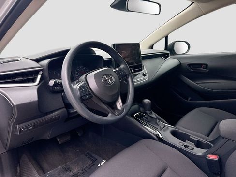 Used 2023 Toyota Corolla LE FWD image 9