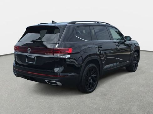 New 2026 Volkswagen Atlas SE FWD image 6