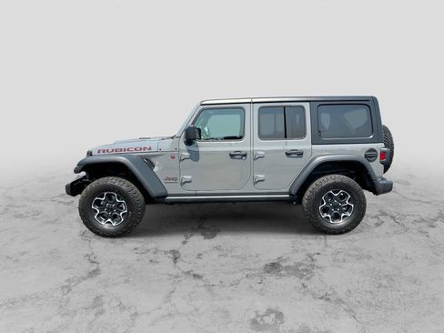Used 2023 Jeep Wrangler Unlimited Rubicon w/ Cold Weather Group AWD/4WD image 5