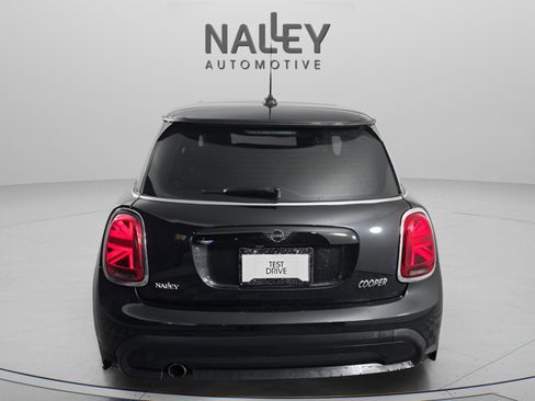 Used 2024 MINI Cooper 2-Door Hardtop image 4