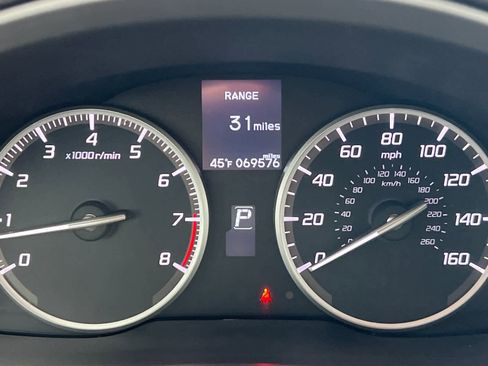 Used 2017 Acura ILX w/ Premium Package image 24