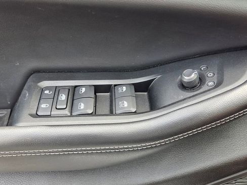 Certified 2024 Jeep Grand Cherokee Altitude image 17