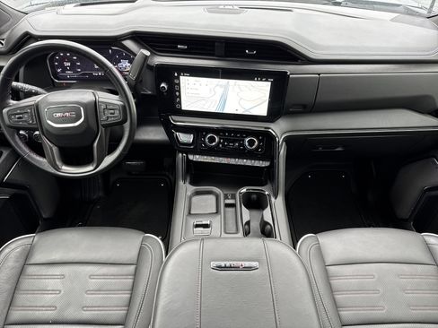 Used 2024 GMC Sierra 2500 AT4X image 29