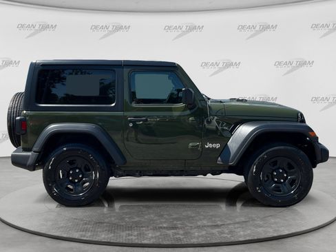 Used 2021 Jeep Wrangler Sport AWD/4WD image 8