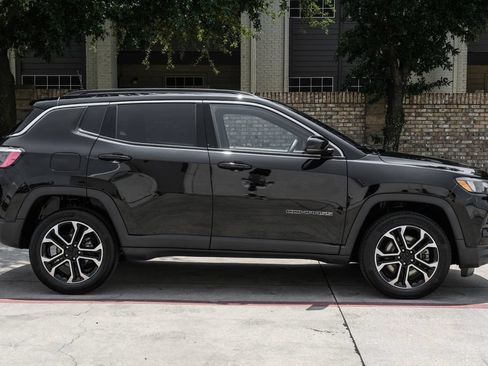 Used 2023 Jeep Compass Limited AWD/4WD image 14