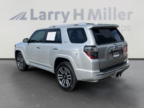 Used 2022 Toyota 4Runner Limited AWD/4WD image 3