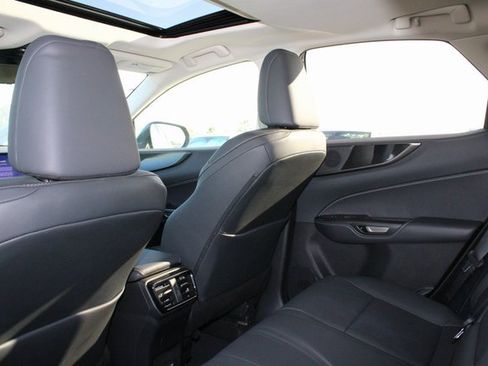 Certified 2024 Lexus NX 250 FWD image 9