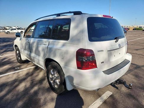 Used 2004 Toyota Highlander 2WD V6 image 3