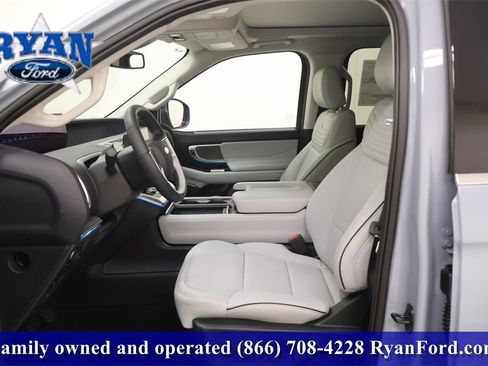 New 2025 Ford Expedition Max Platinum w/ Platinum Ultimate Package image 12