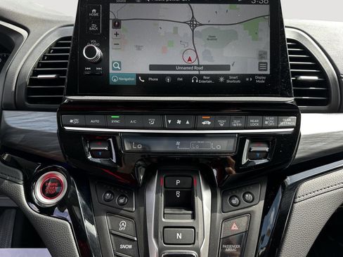 Certified 2025 Honda Odyssey Elite image 17