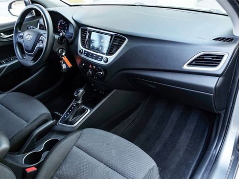 Used 2021 Hyundai Accent SEL image 25