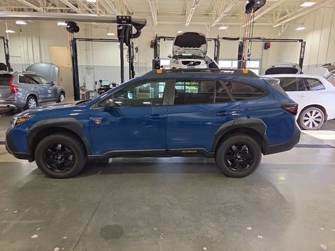 Used 2022 Subaru Outback Wilderness AWD/4WD image 5