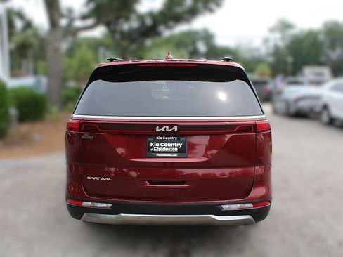Used 2023 Kia Carnival SX Prestige FWD image 11