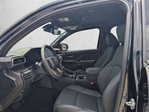 Used 2025 Toyota Tacoma TRD Off-Road w/ TRD Off Road Premium Package AWD/4WD image 12