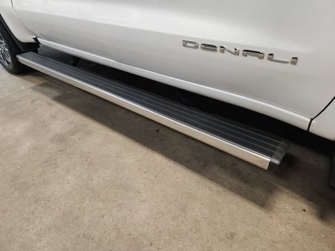 Certified 2024 GMC Sierra 1500 Denali Ultimate AWD/4WD image 40