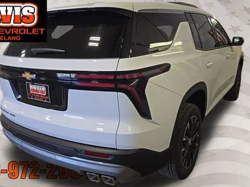 New 2026 Chevrolet Traverse LT w/ Sun and Wheel Package AWD/4WD image 16