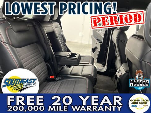Used 2025 Ford Explorer ST-Line w/ ST-Line Street Pack AWD/4WD image 17