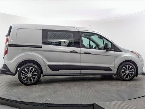 Used 2019 Ford Transit Connect XLT FWD image 9