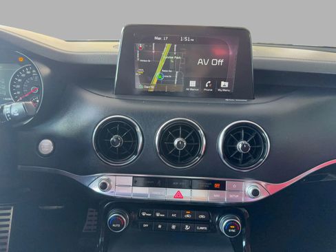 Used 2018 Kia Stinger GT2 AWD/4WD image 31