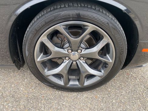 Used 2015 Dodge Challenger R/T Plus image 32