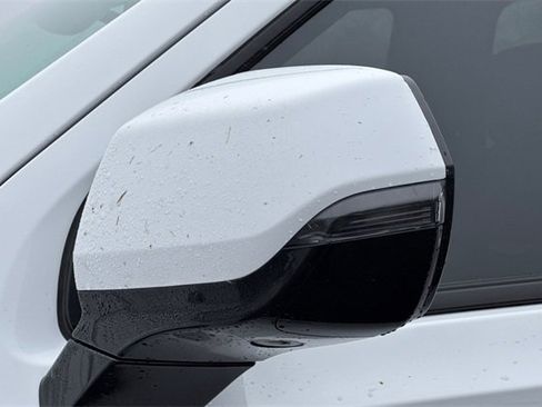 Used 2023 GMC Yukon AT4 image 55