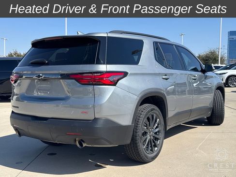 Used 2023 Chevrolet Traverse RS image 2