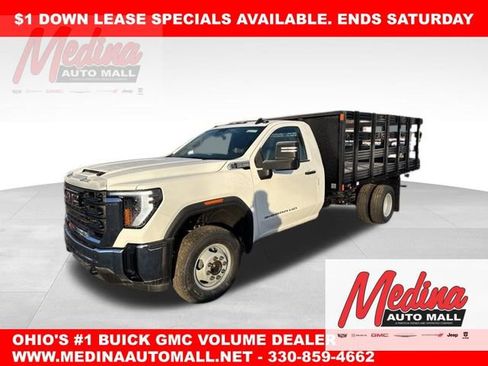 New 2026 GMC Sierra 3500 Pro image 1