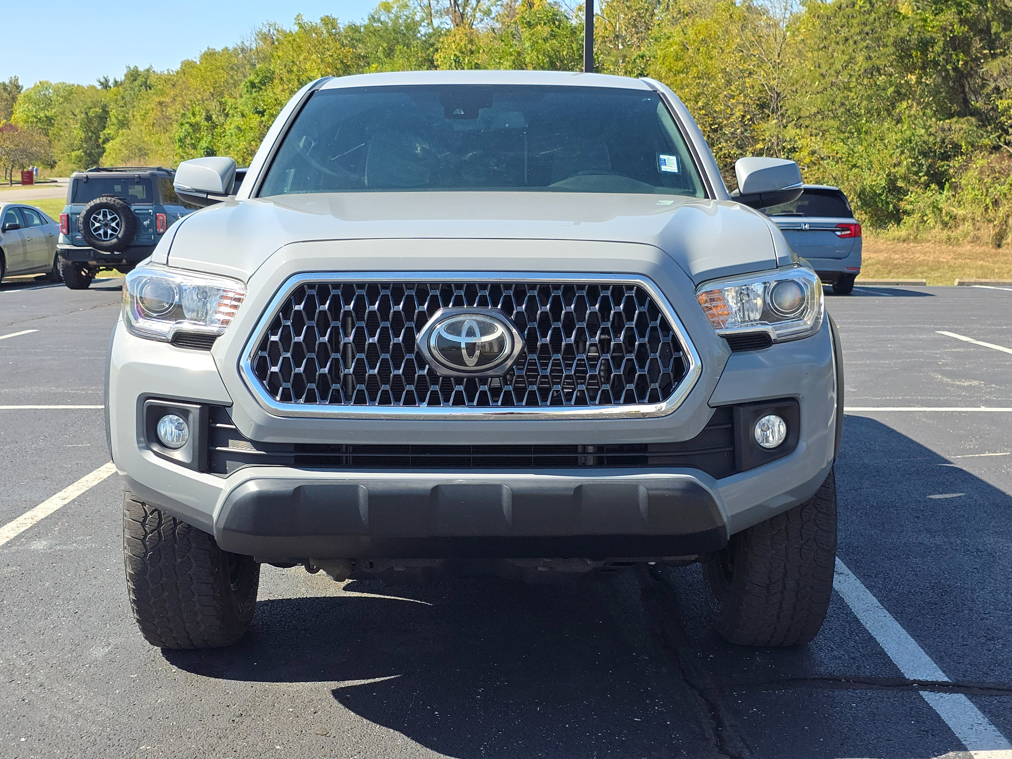 Used 2019 Toyota Tacoma TRD Off-Road AWD/4WD image 11