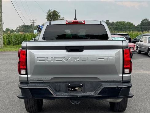 Used 2023 Chevrolet Colorado W/T RWD image 10