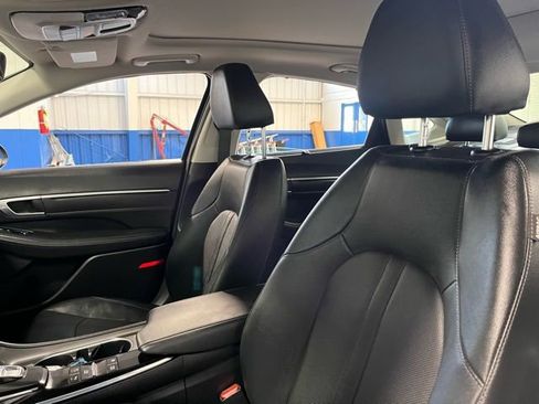 Used 2023 Hyundai Sonata Limited image 22