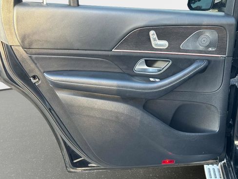 Used 2021 Mercedes-Benz GLS 450 4MATIC image 14