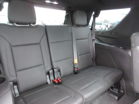 Used 2021 Chevrolet Tahoe Z71 w/ Rear Media and Nav Package AWD/4WD image 27