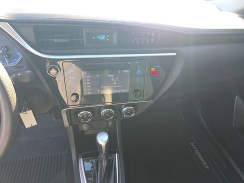 Used 2019 Toyota Corolla L image 13