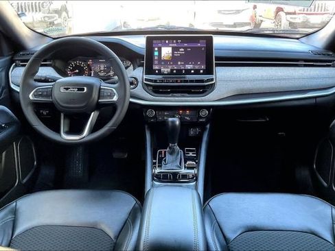 Certified 2023 Jeep Compass Latitude AWD/4WD image 15